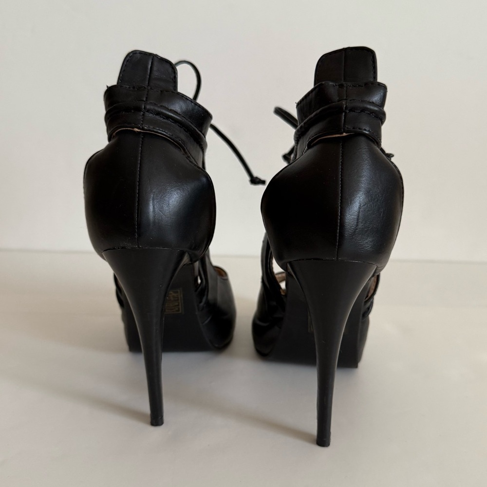 Adriana New York Black Heels - Picture 4 of 12